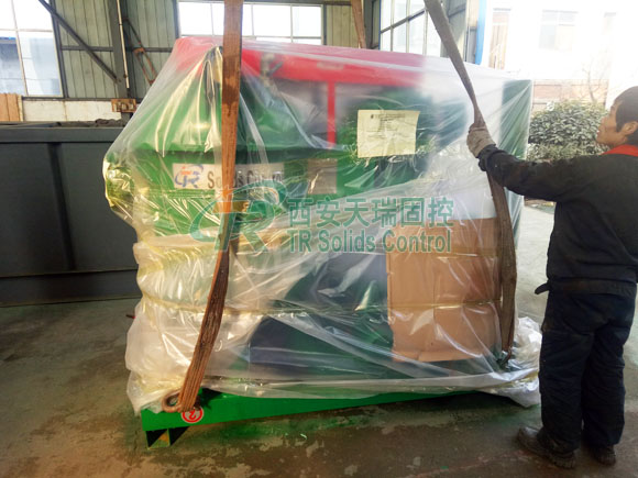 Vacuum degasser in TR workshop, excellent vacuum degasser, oilfield vacuum degasser Vacuum degasser in TR workshop, excellent vacuum degasser, oilfield vacuum degasser